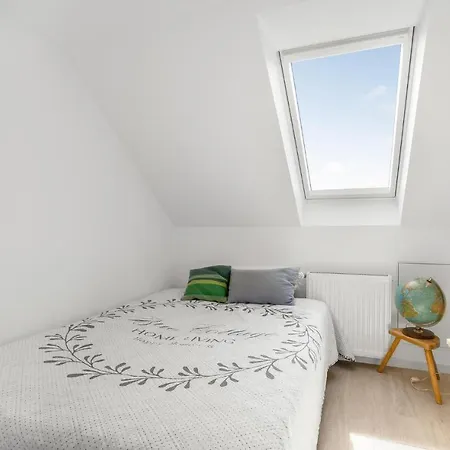 Amazing In With Wifi And 4 Bedrooms * Karise