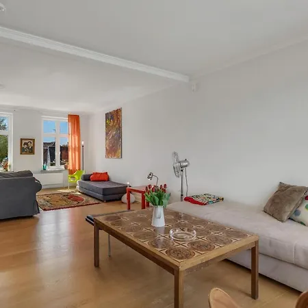 Amazing In With Wifi And 4 Bedrooms דירה Karise