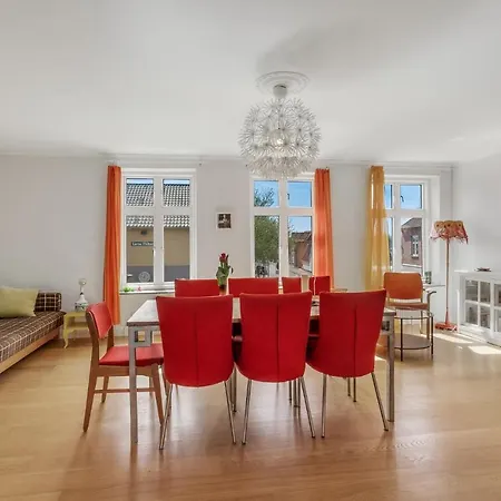 Amazing In With Wifi And 4 Bedrooms * Karise